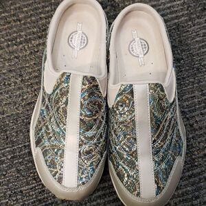 Traveltime sneakers 